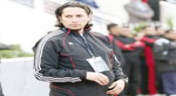 أبوزمع يعدل عن إستقالته ويعود للوحدات