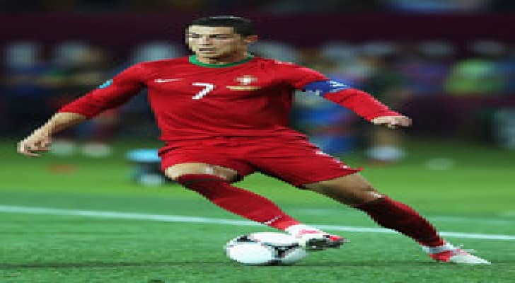 ساحر غاني وراء اصابة رونالدو !!