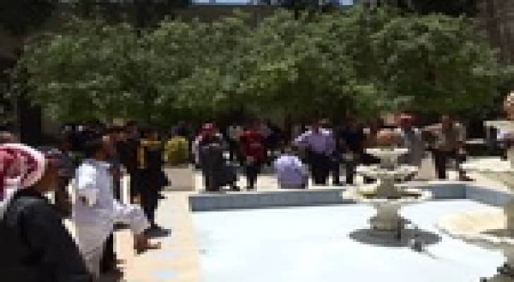 وقفة احتجاجية في المزار الجنوبي تضامنا مع معان
