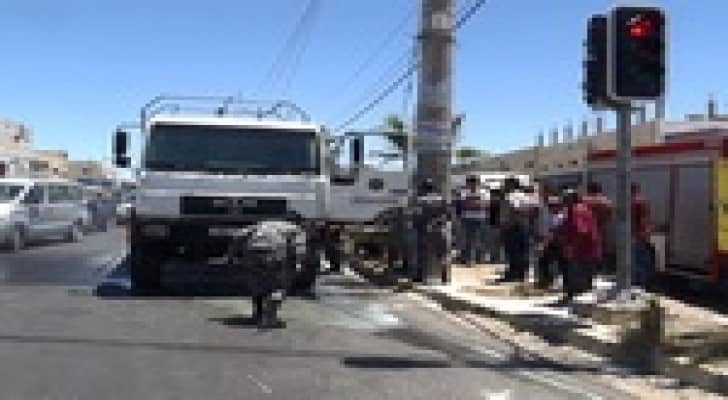 الكرك: اندلاع حريق بمركبة تابعة لقوات الدرك..صور