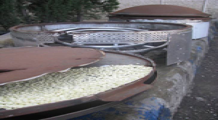إحباط عملية تهريب مخدرات بـ " صاج خبز " .. صور