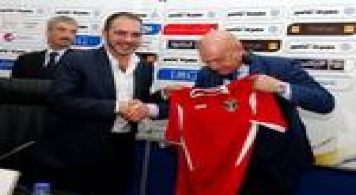 بالصور : " ويلكينز " مديرا فنيا للمنتخب الوطني