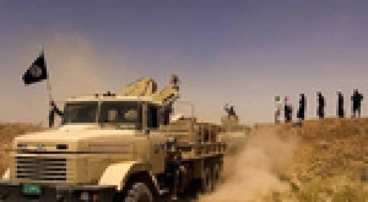 تل ابيب وواشنطن : داعش يهرب نفطه عبر تركيا أو لبنان
