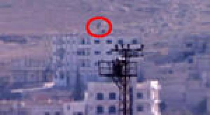 "داعش" يرفع رايته على الجانب الشرقي من كوباني .. صورة