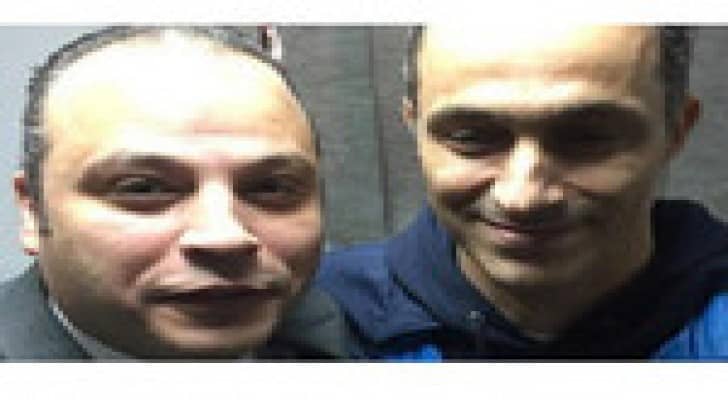 "سيلفي" حسني مبارك وآخر لنجله تشعل الانترنت