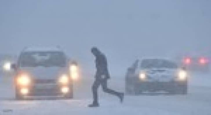 عاصفة ثلجية بموسكو تؤجل الرحلات الجوية