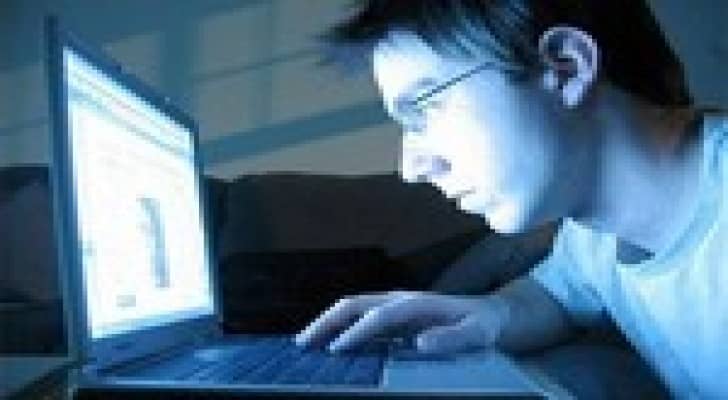 إدمان الإنترنت يؤثر على 6% من سكان العالم
