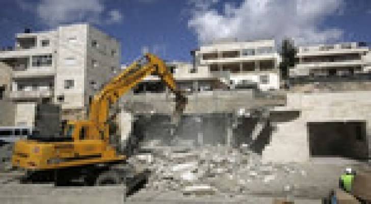 هدم منزلين واستشهاد فلسطيني متأثرا بجراحه في القدس الشرقية