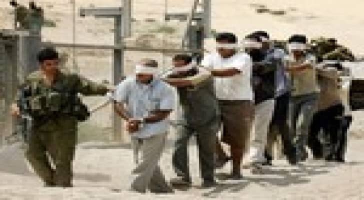 إسرائيل تعتقل 22 فلسطينيا من الضفة الغربية والقدس