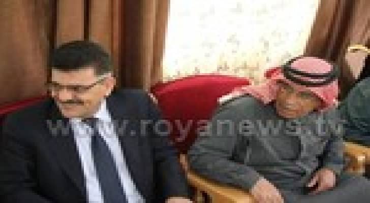 والد الكساسبه لرؤيا :جلالة الملك يسعى لتحرير معاذ..فيديو