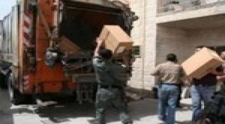 اتلاف 2 طن من المواد الغذائية الفاسدة بالرصيفة