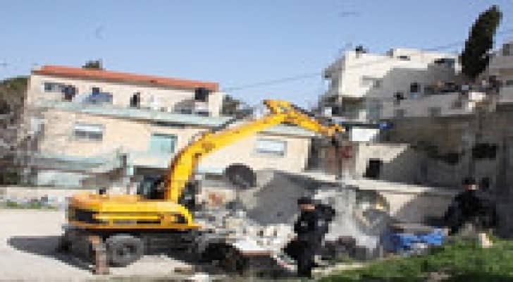 الاحتلال الاسرائيلي يهدم منزلا في القدس