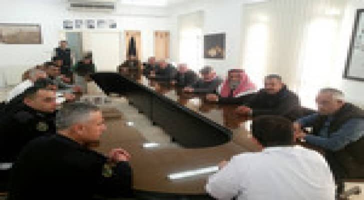 منع الوقوف في الوسط التجاري لمدينة السلط .. صور