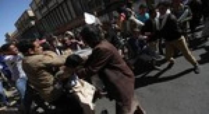 البرلمان اليمني يؤجل جلسة البت في استقالة الرئيس إلى موعد لاحق