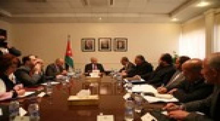 النسور لنقابة المعلمين: لا نريد ان نسمع بالاضراب او التلويح به