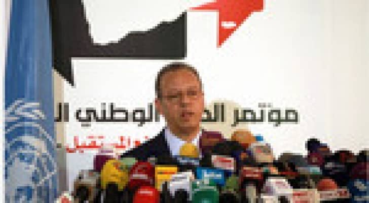 بدء جولة الحوار بين ممثلي القوى والأحزاب باليمن