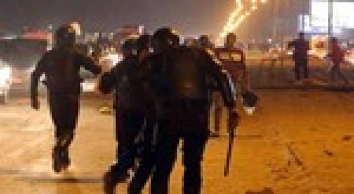 تعليق الدوري المصري بعد مقتل واصابة 80 شخصا  في أحداث " الزمالك " .. فيديو