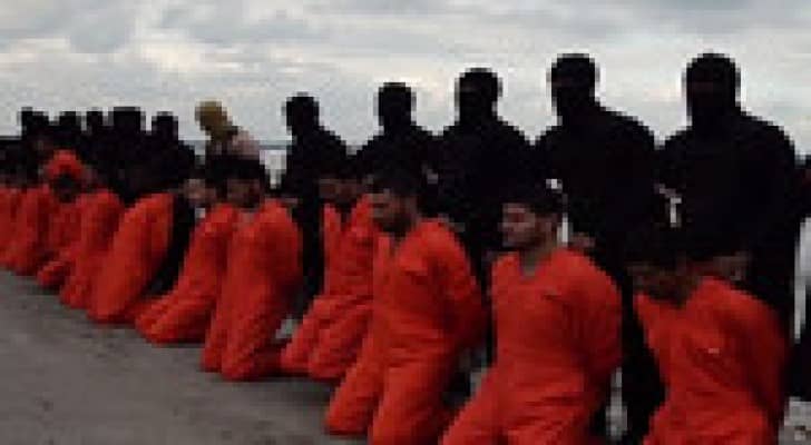 تسجيل مصور يظهر اعدام داعش لـ 21 مصريا في ليبيا