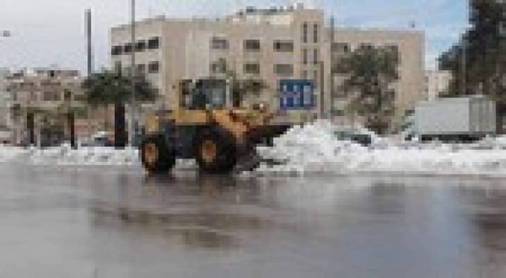 الأمانة تجهز 300 آلية للعمل على فتح الطرق خلال العاصفة الثلجية