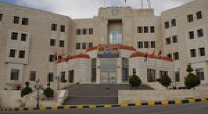 المدني: 291 كلى و 179 ولادة ويخلي 1622 محاصرا