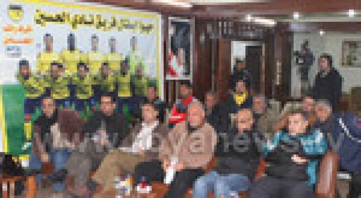 الحسين اربد يوقع عقد تدريب مع المدرب المصري محمد عمر.. صور