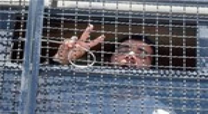 الأسرى الفلسطينيون في سجون الاحتلال يبدأون اضرابا شاملا 10 الحالي