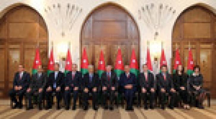السيرة الذاتية للوزراء الجدد في حكومة النسور