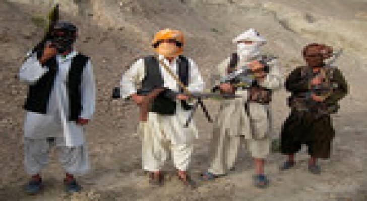 مقتل 20 مسلحا من طالبان باكستان بغارات جوية للجيش