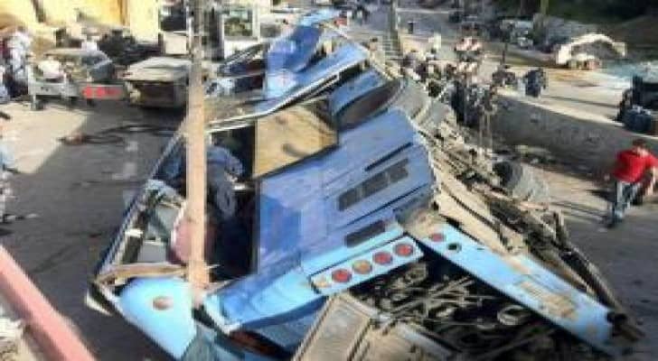 مصرع 35 شخصا في تدهور حافلة ركاب بالصين