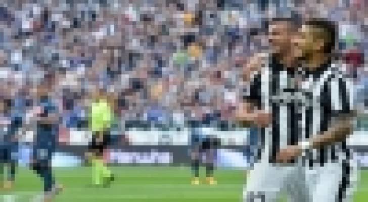 يوفينتوس يهزم نابولي بثلاثية في الدوري الإيطالي