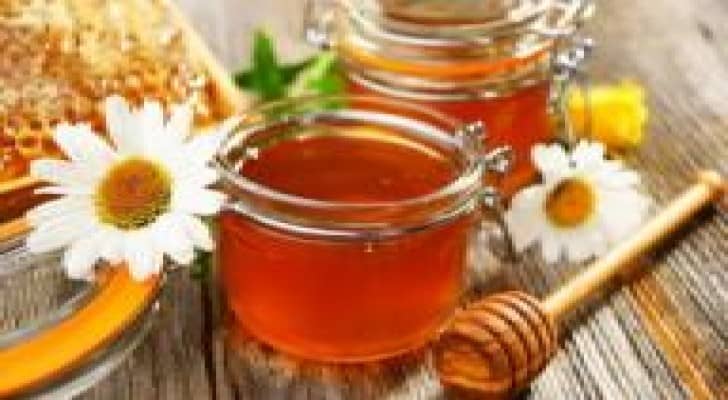 العسل المخفف بالماء يخفض الوزن ويمد الجسم بالطاقة