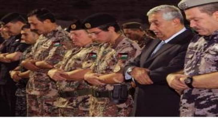 الملك يحضر مأدبة إفطار القوات المسلحة