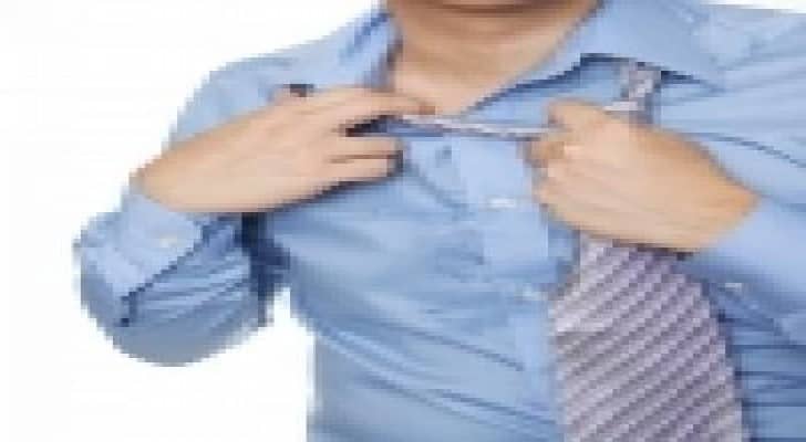 الألياف الصناعية تفاقم رائحة العرق