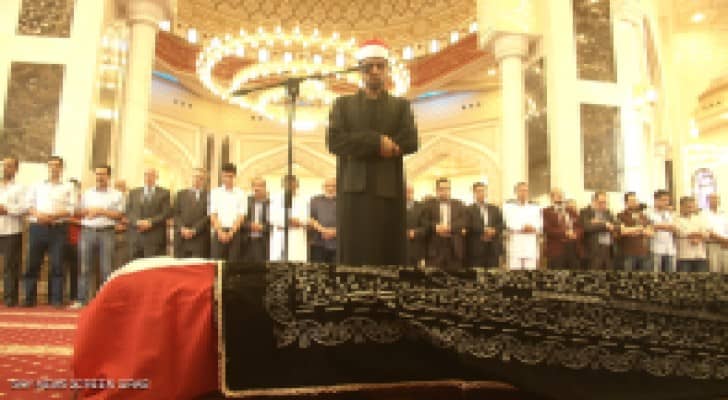 تشييع جثمان عمر الشريف .. صور