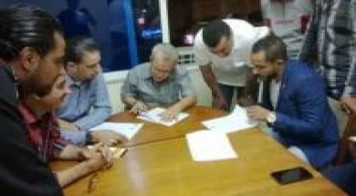 الحناحنة جديد تعاقدات الفيصلي والنواطير يوقع رسميا