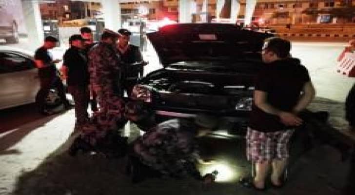 عمان: الدفاع المدني ينقذ قطة علقت داخل سيارة في منطقة أبو نصير .. فيديو