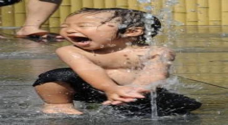 وفاة 3 يابانيين بسبب ارتفاع الحرارة