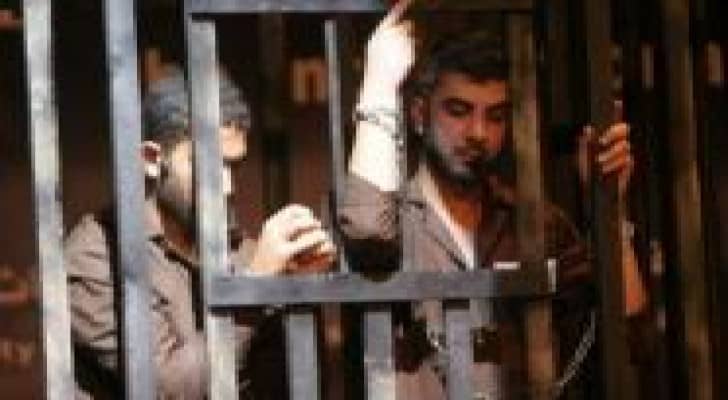 الاحتلال يعيد 39 أسيرا من محرري “صفقة شاليط” لقضاء محكومياتهم