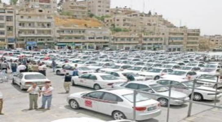تصاريح مؤقتة للعمل بصفة تكسي في العاصمة لـ 120 سيارة عاملة على خط عمان ــ الشام