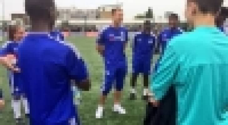 تيري يسعى للبقاء طويلا في الملاعب
