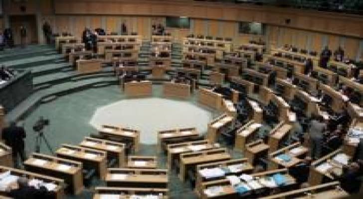 النواب يشترط موافقة الوزير لسفر رئيس البلدية