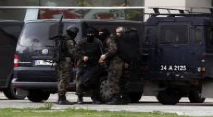 مقتل 3 جنوب غرب تركيا.. واعتقال 34 على صلة بـ"داعش" والكردستاني