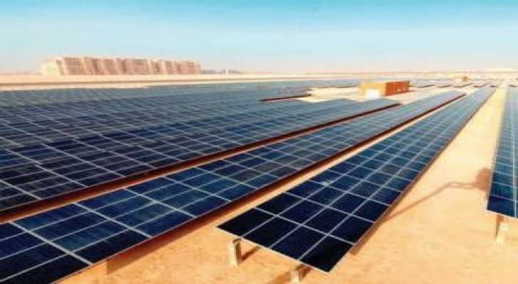 الامارات تستثمر 35 مليار دولار بتنويع مصادر الطاقة