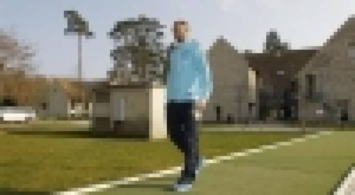 تدريبات فردية لبن زيما مع منتخب الديوك