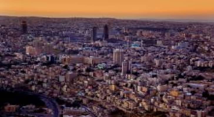 استطلاع: البيروقراطية والأعمال الورقية تؤخر تطور سوق الأعمال في الأردن