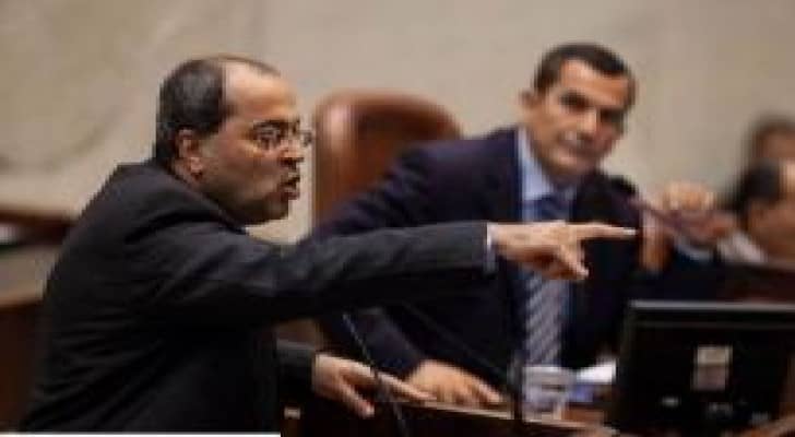 للمرة الأولى بتاريخها.. الطيبي يطرد وزيرا من قاعة الكنيست