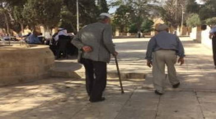 تشديدات على دخول المصلين للأقصى ومستوطنون يقتحمونه