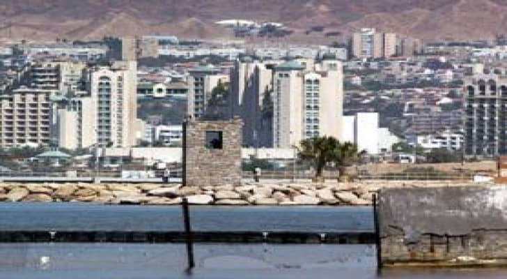 اسرائيل تصادق على توظيف 150 عاملا اردنيا في ايلات