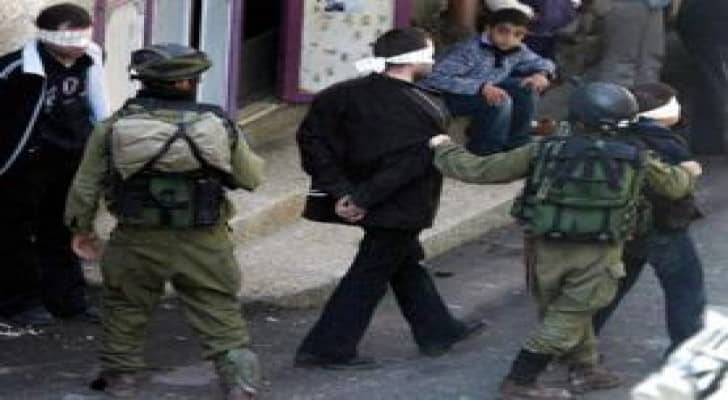 الاحتلال يعتقل شابا من ميثلون على حاجز زعترة