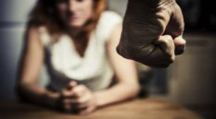 أربع آلاف حالة عنف ضد الأطفال والنساء سنويا